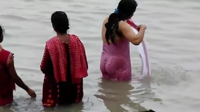 চর্মসার সঙ্গে অশ্লীল রচনা