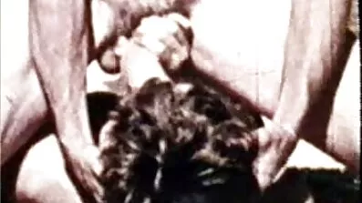 রাশিয়ান রাশিয়ান পুরাতন নারী